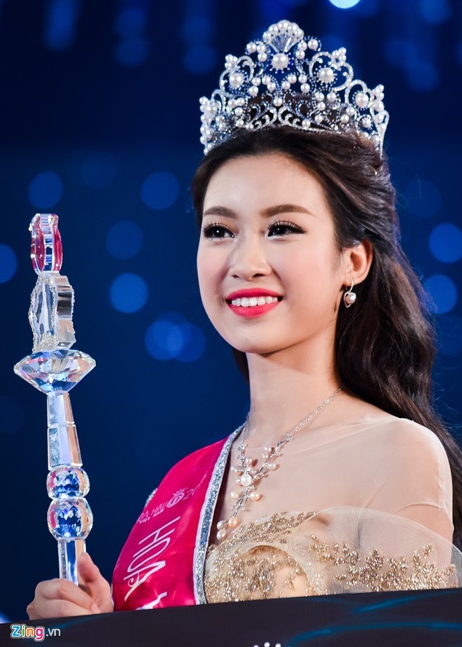 Tan hoa hau khong ngai khi bi so sanh nhan sac voi A hau hinh anh 1