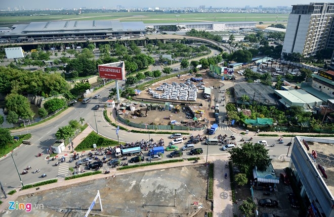 Duong moi thong thoang o cua ngo san bay Tan Son Nhat hinh anh 14