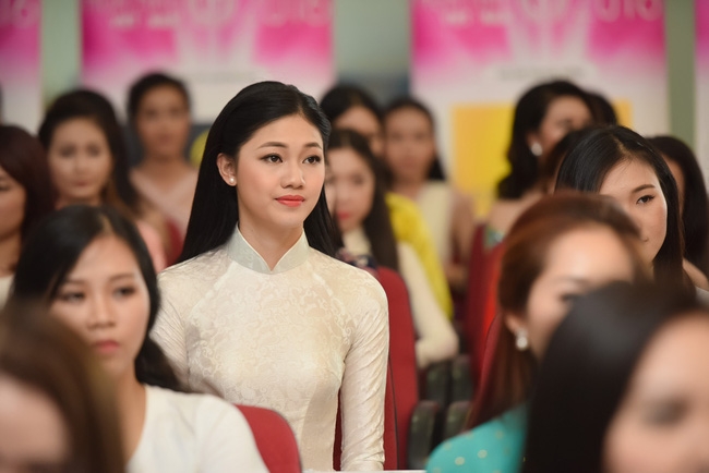 Hành trình nhan sắc và phản hồi của Á hậu Thanh Tú về tin đồn mua giải - Ảnh 8.