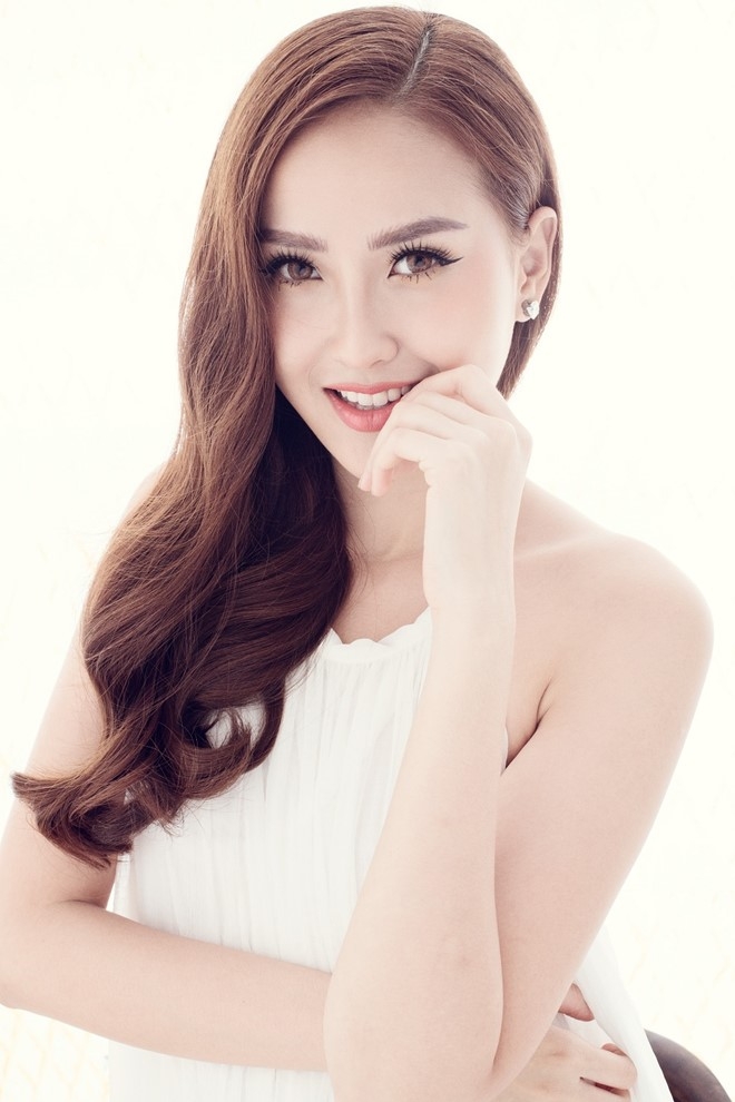 Hoc tro Pham Huong nhan duoc loi moi bieu dien tai My hinh anh 1