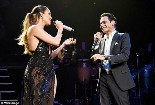 Jennifer Lopez quyến rũ mê hồn khi hòa giọng cùng chồng cũ - ảnh 2