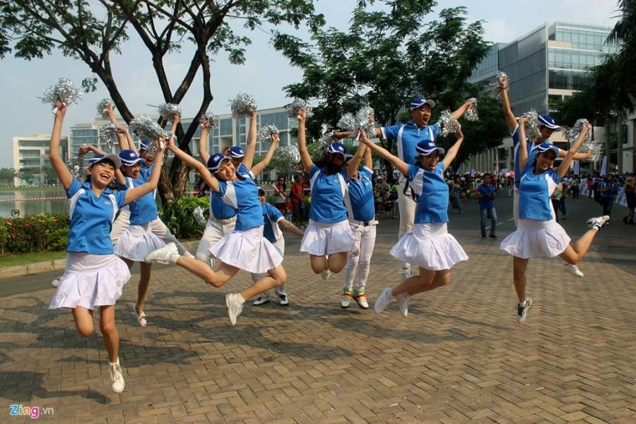 Toan canh khu nha giau Sai Gon bi mui hoi bao phu hinh anh 15