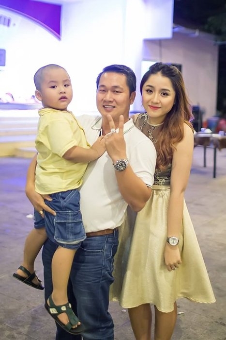 đại gia, siêu xe, Tặng vợ siêu xe 7 tỷ, Vợ hotgirl, chồng ‘soái ca’, chân dung vợ soái ca tặng siêu xe