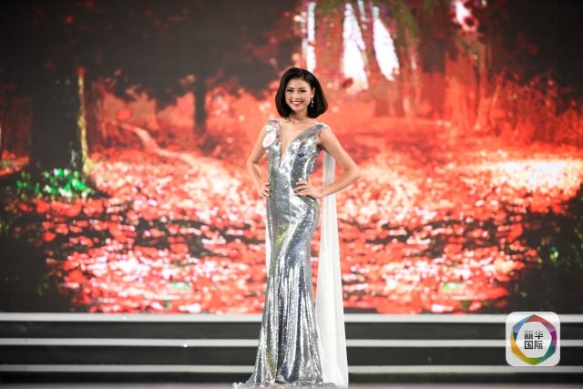 Bao lon Trung Quoc quan tam hoa hau Do My Linh va Dao Thi Ha hinh anh 2