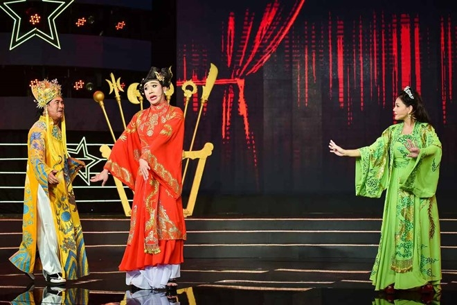 Hoai Linh xot xa khi tum toc, tat vao mat chau ruot Vu Linh hinh anh 8