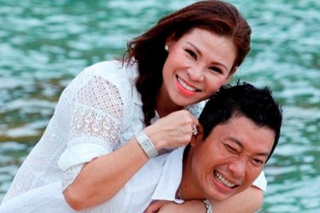 Kinh Quoc bi diec mot ben tai suot 10 nam qua vi di choi bar hinh anh 2