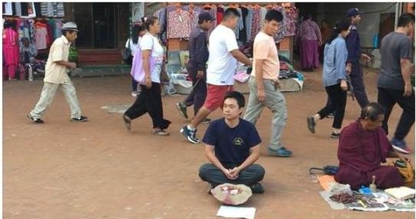 Một du khách người Việt đã thử đóng vai ăn xin ở Nepal và kết quả nhận được thật bất ngờ