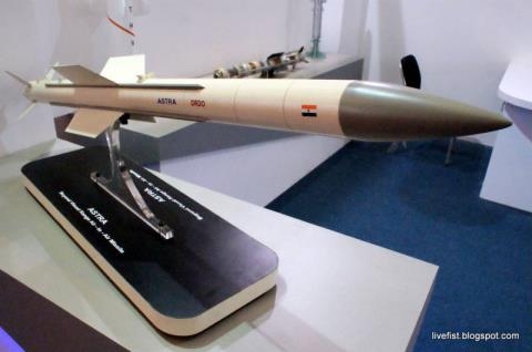  Tương lai hứa hẹn của tên lửa Astra dùng cho Su-30 - Ảnh 1.
