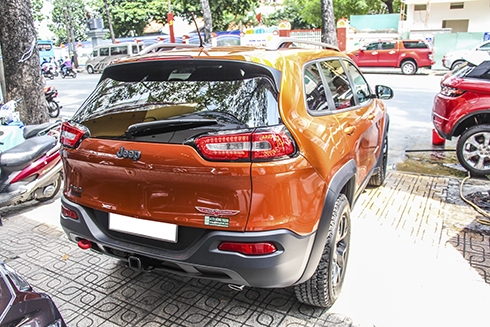hang-hiem-jeep-cherokee-doi-moi-tai-viet-nam-5