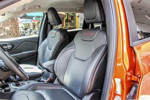 hang-hiem-jeep-cherokee-doi-moi-tai-viet-nam