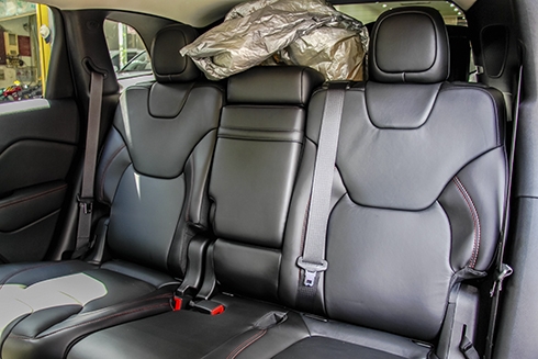 hang-hiem-jeep-cherokee-doi-moi-tai-viet-nam-3
