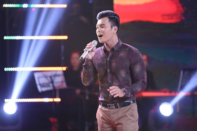 Chang trai nuoi heo tro thanh quan quan Nguoi hat tinh ca hinh anh 4