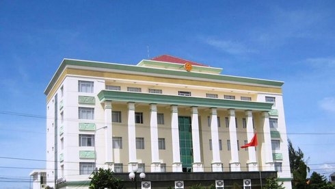 Cục trưởng Cục thuế đề nghị quy hoạch vợ làm cục phó