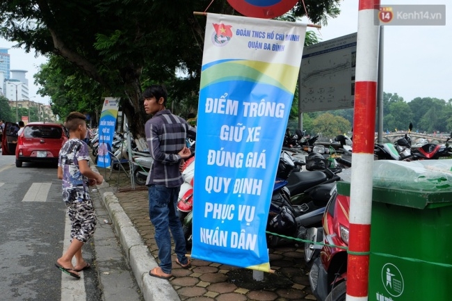 Quốc khánh 2.9: Hàng ngàn người xếp hàng vào lăng viếng Bác, các điểm vui chơi đông nghẹt người - Ảnh 15.
