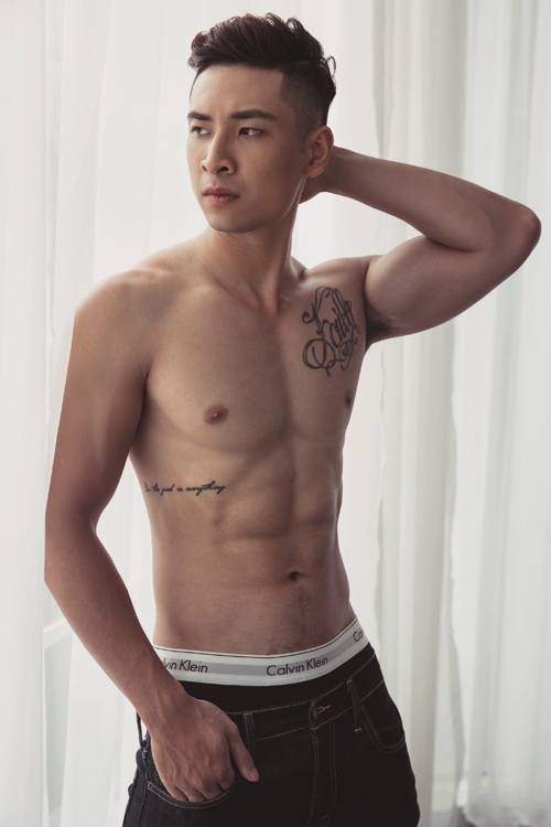 thuy-anh-va-ban-trai-chup-anh-nong-bong-sau-6-thang-yeu-nhau-12