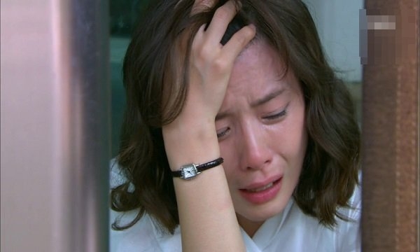 ở cữ, con dâu mẹ chồng, mẹ chồng khó tính, mẹ chồng ăn vụng, xung đột, chăm con