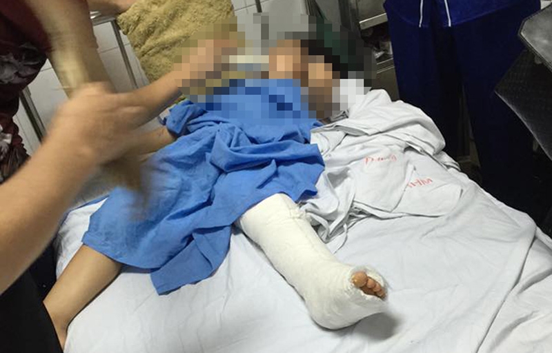clip: o to dam be gai nhap vien bo tron khien dan mang phan no hinh anh 3