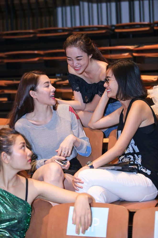 Ho Ngoc Ha dien ao xuyen thau o tong duyet The Face hinh anh 12
