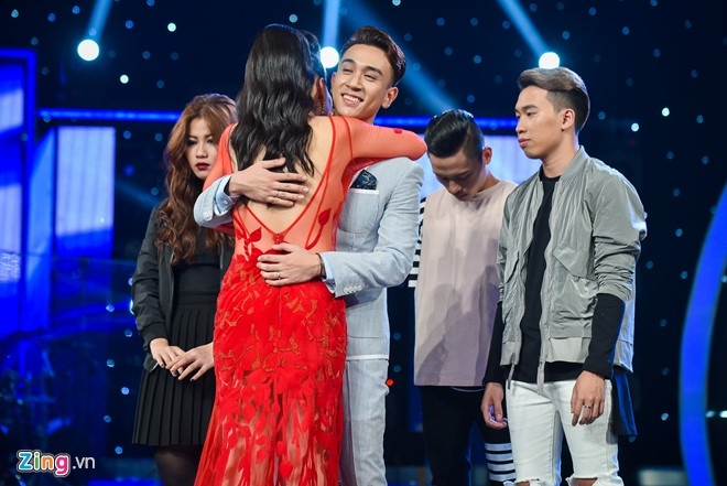Hot boy Vietnam Idol bi loai khi dang co phong do cao hinh anh 3