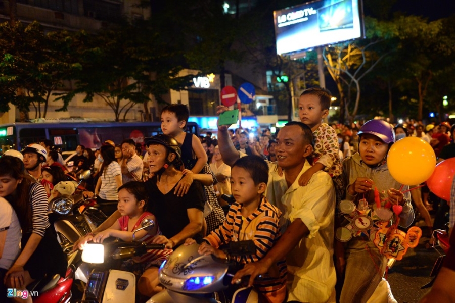 Man phao hoa dep mat mung Quoc khanh o Sai Gon hinh anh 7