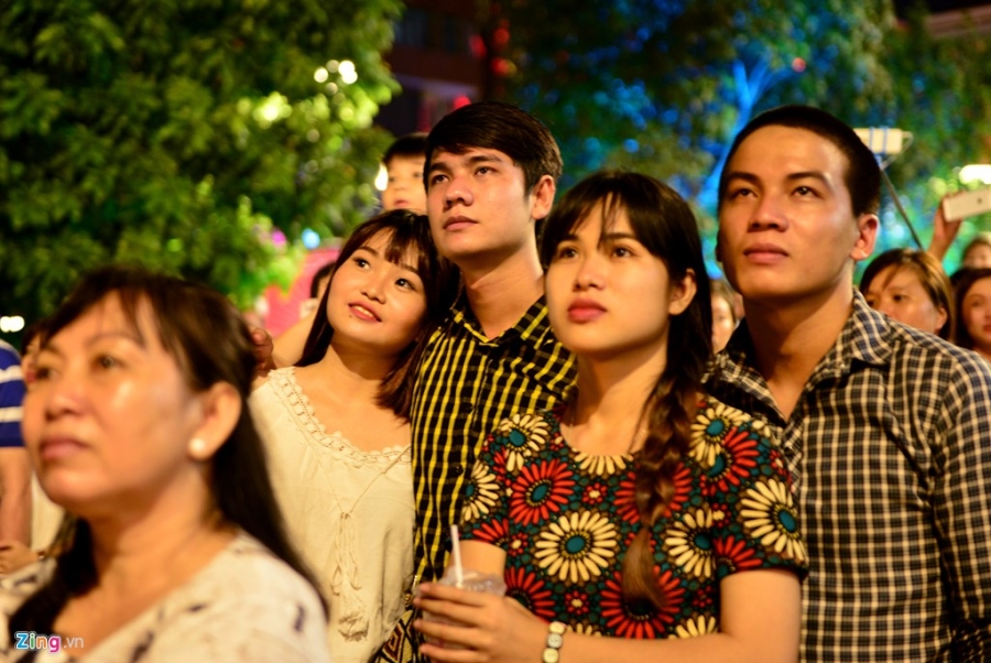 Man phao hoa dep mat mung Quoc khanh o Sai Gon hinh anh 13