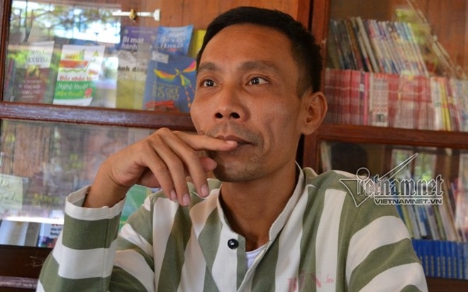 Thay giao mang an chung than quy lay me truoc trai giam hinh anh 1