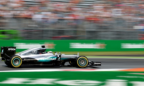 hamilton-gianh-pole-sanh-ngang-huyen-thoai-senna-tai-monza-1