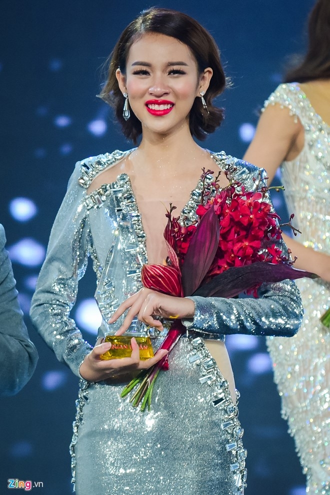 Phi Phuong Anh: ‘Toi xung dang la quan quan hon Mai Ngo’ hinh anh 1