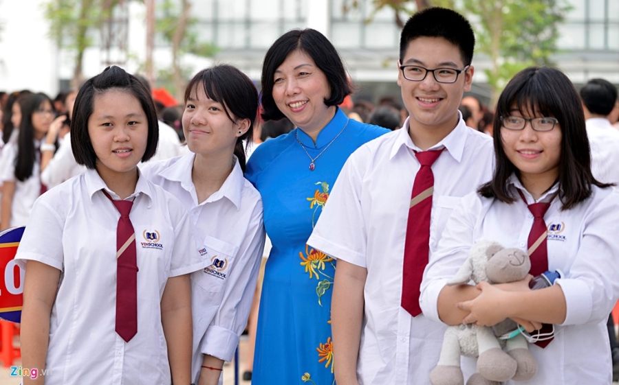 Le khai giang tai ngoi truong danh cho con nha giau hinh anh 8