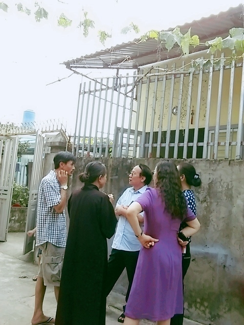 nguoi than vay tien lo tang le cho nghe si han van tinh hinh anh 1