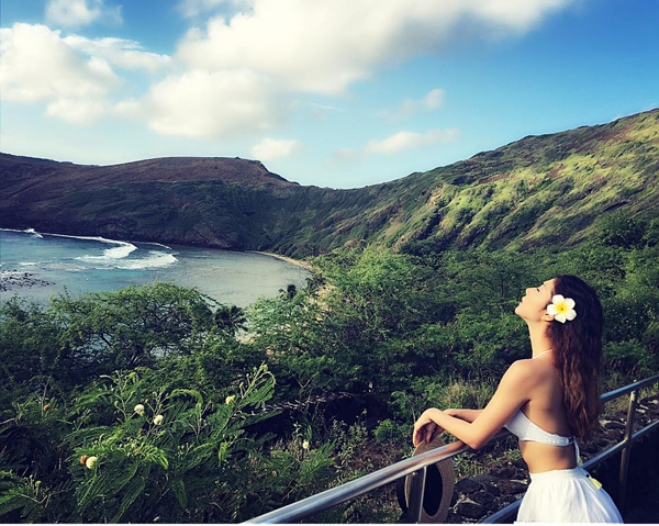 ngoc-quyen-nong-bong-khoe-body-hoan-hao-o-hawaii-3