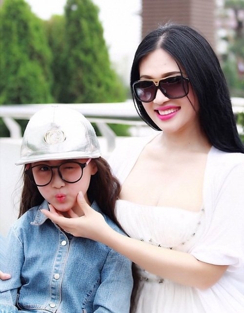 nhan sắc, nóng bỏng, u50, bà mẹ xinh đẹp, nhan sắc xinh đẹp