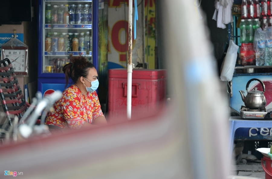 Bao bui mit mu tren con duong 'nha bien thanh ham' o Sai Gon hinh anh 12