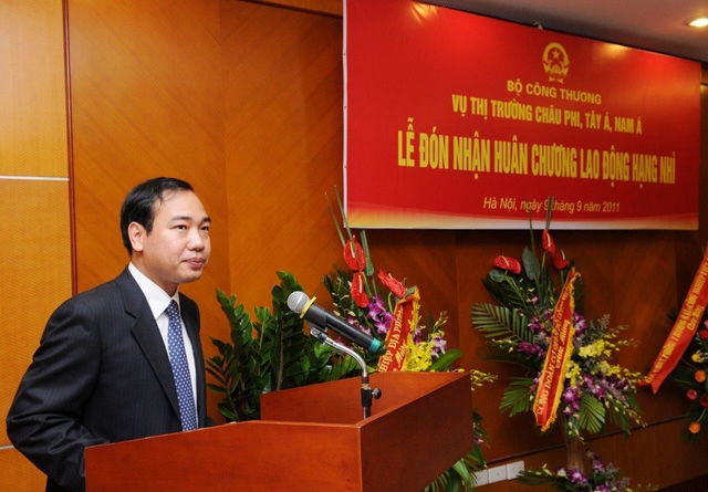  Tân Vụ trưởng Vụ Tổ chức cán bộ của Bộ Công Thương- một vị trí được cho là rất quan trọng của Bộ này. 