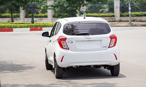chi-tiet-chevrolet-spark-van-2016-tai-ha-noi-2