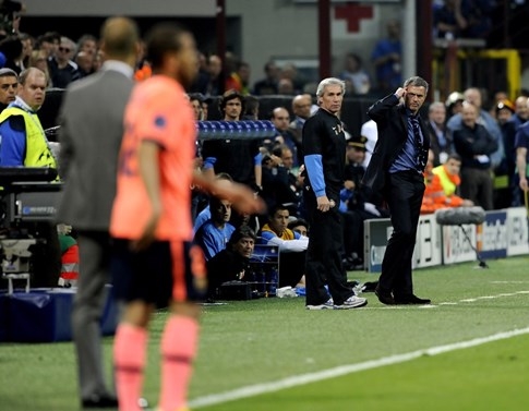 Mourinho đấu Guardiola: Rực lửa derby thành Manchester - ảnh 3