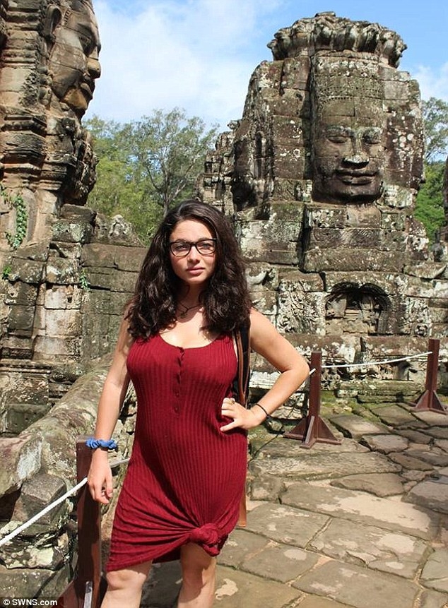 Thái Lan: Trốn kẻ cưỡng hiếp, nữ du khách người Mỹ rơi xuống vực núi sâu 45m - Ảnh 1.