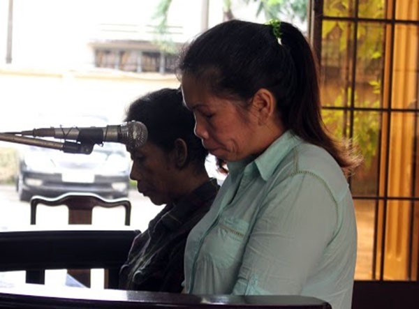 Thuong nhan 44 tuoi lua ban nhieu co gai sang bien gioi hinh anh 1