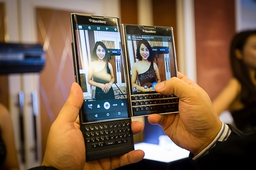 Priv là mẫu smartphone BlackBerry tiếp theo có màn giảm giá lớn sau một thời gian ra mắt, sau Z10, Classic và Passport.