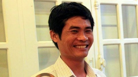 XE KHÁCH MẤT PHANH, XE TẢI CỨU XE KHÁCH, tài xế dìu xe khách, tài xế Phan Văn Bắc