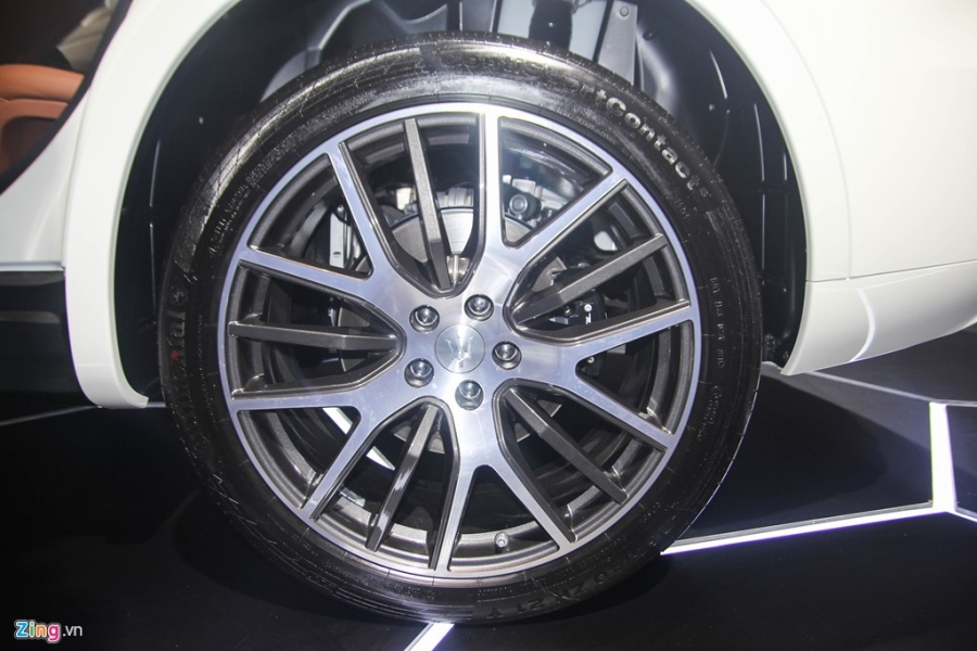 Chi tiet Maserati Levante dau tien tai Viet Nam hinh anh 10