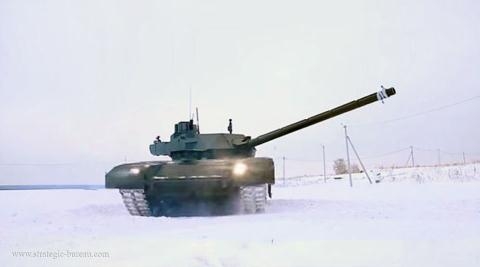 Tang Armata duoc trang bi dan phao no theo y muon 