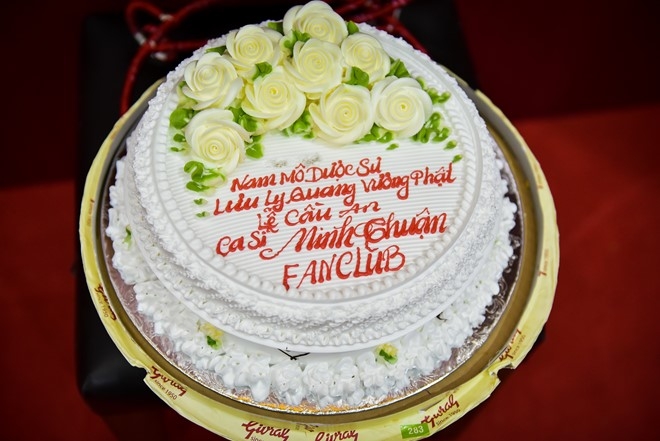 Ca si Dong Dao cung 100 nguoi cau an cho Minh Thuan hinh anh 8