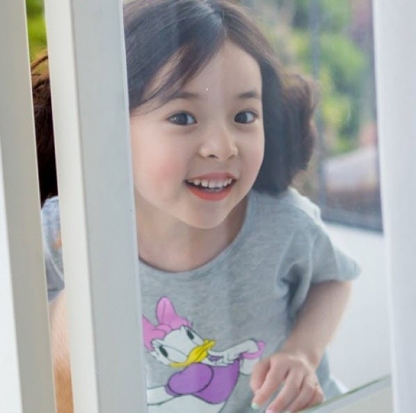 thiên thần, thiên thần buồn, mẹ và bé, vẻ đẹp, Hàn Quốc