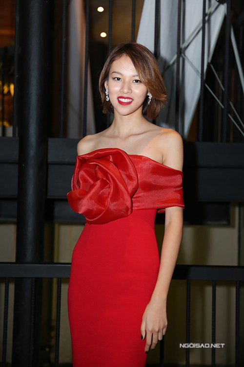 ho-ngoc-ha-mac-sexy-toi-chuc-mung-noo-phuoc-thinh-4