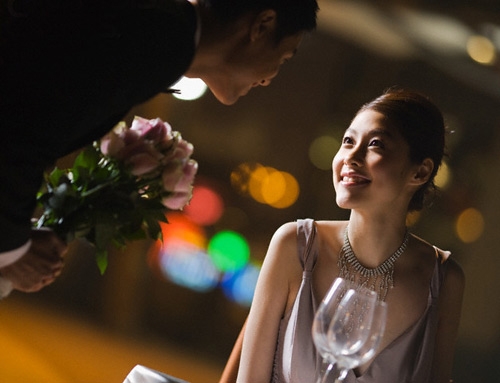 hoi han sau khi gap lai nguoi vo xau xi, loi thoi ngay nao trong tiec cuoi ban than - 2