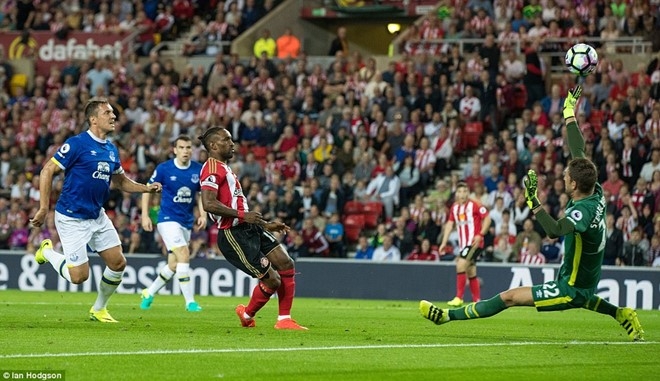 Lukaku ghi hat-trick, Everton thang doi cua David Moyes hinh anh 6