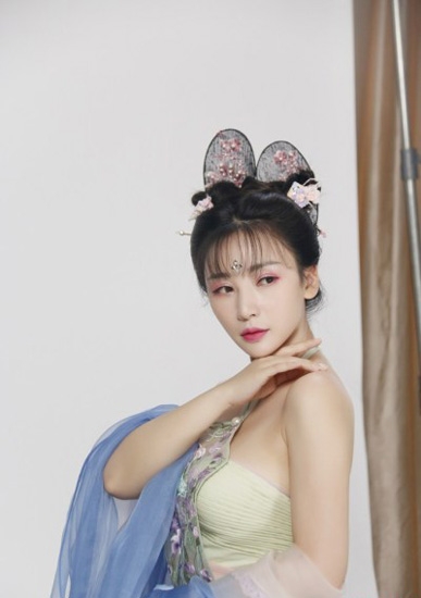 bom-sex-lieu-nham-hoa-ky-nu-trong-hoi-dao-minh-trieu-1