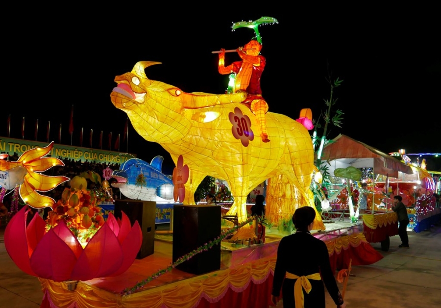 Dem hoi den long Trung thu lon nhat ca nuoc hinh anh 3