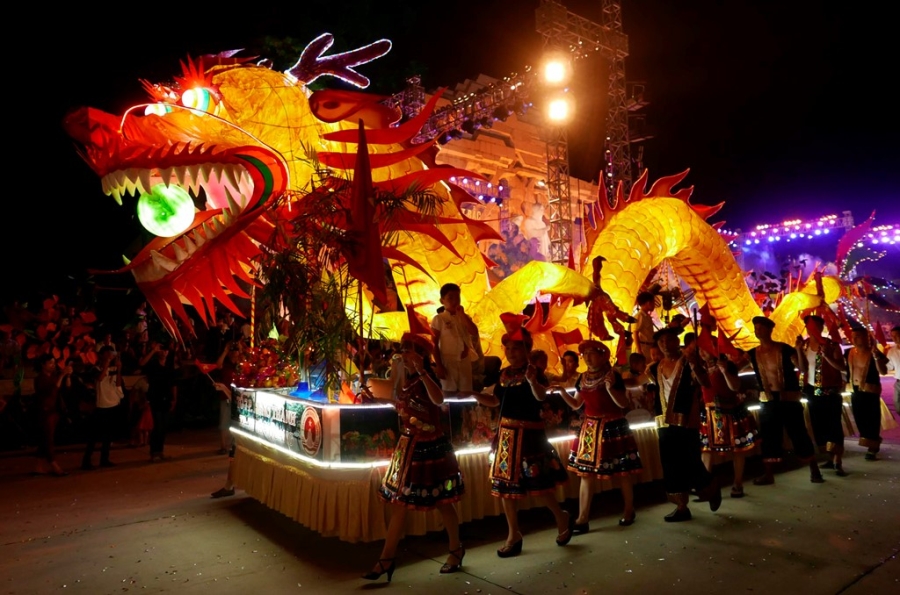 Dem hoi den long Trung thu lon nhat ca nuoc hinh anh 5